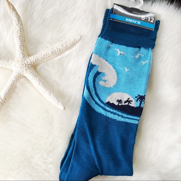 Other - OCEAN WAVE Mens Printed Crew Socks Novelty Gift